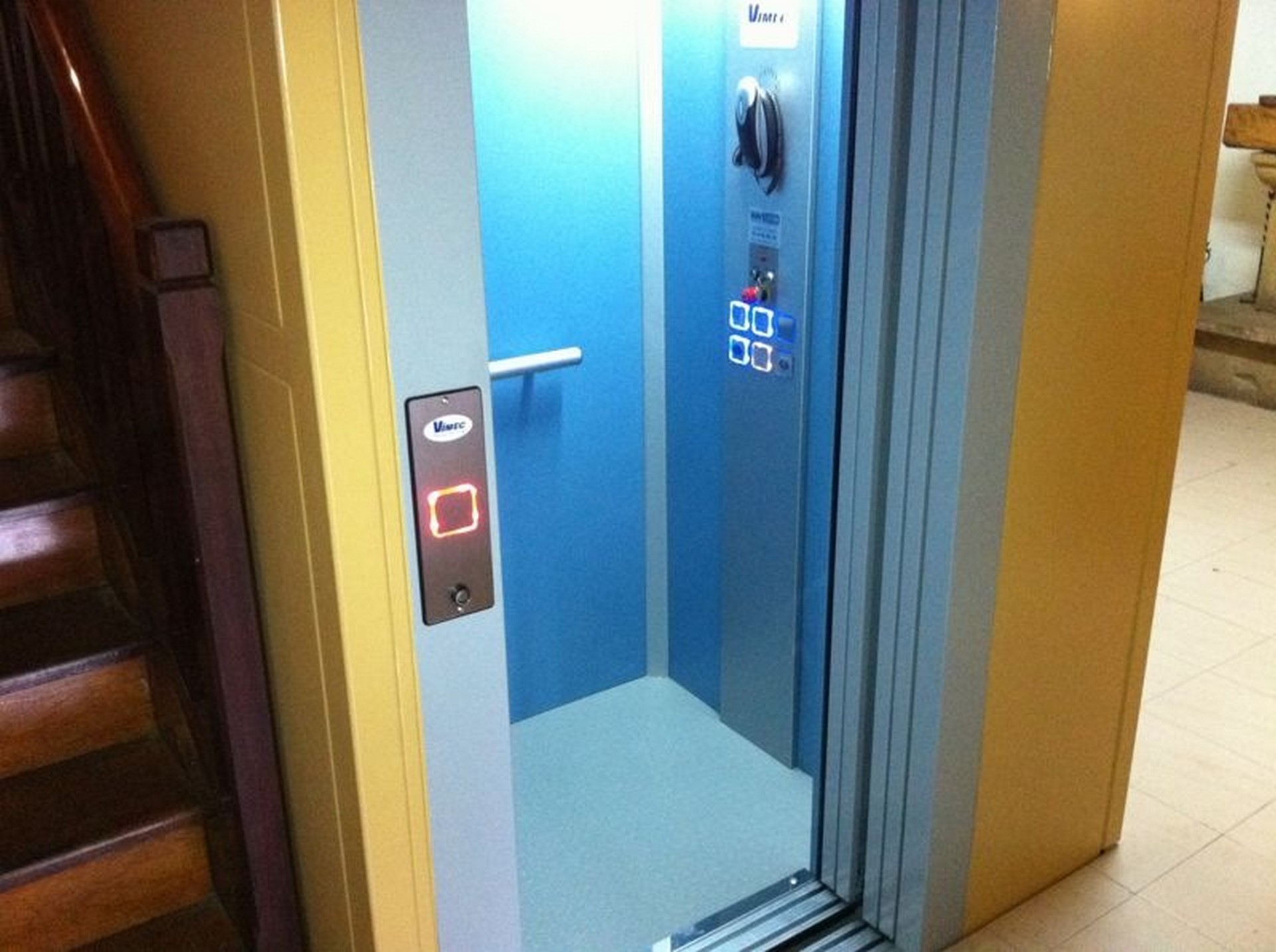 Imagen de elevador eléctrico ECOVIMEC